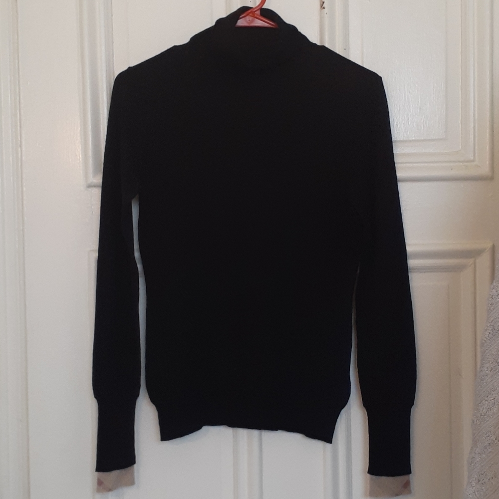 Burberry sweater
